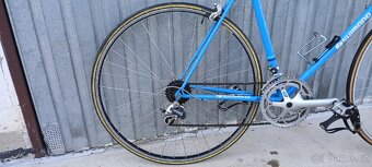 Silniční kolo styl Favorit, velikost rámu 53,5 cm - 2