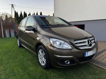 MERCEDES-BENZ B180 1.7i 85kw rok 2011 - 2