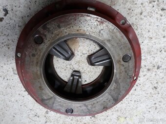 Prítlačný tanier spojky traktora TZ4K14 - 2