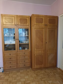 Skříně a sedací souprava - 2