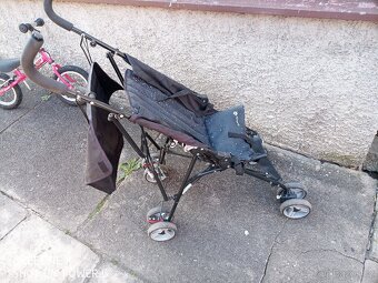 kočárek golfka - 2