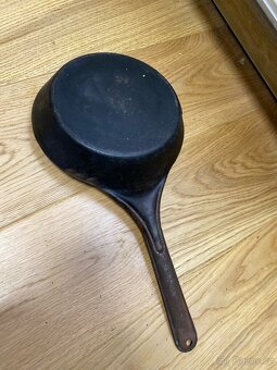 Pánev Trudy trempská legenda - 2