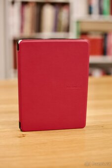 Amazon Kindle 8 Touch nepodsvícený - 2