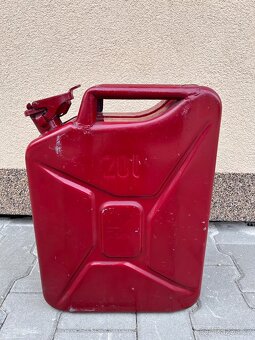 Plechový kanystr 20l - 2
