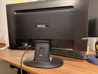 Benq GL2450 -24palců - 100% funkční . Rozlišení: 1920 x 108 - 2