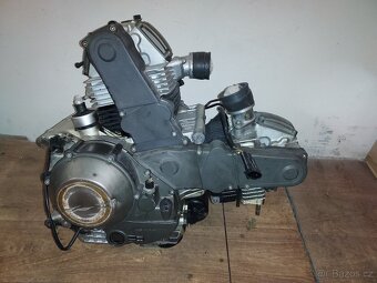 Ducati ST2. Motor. - 2