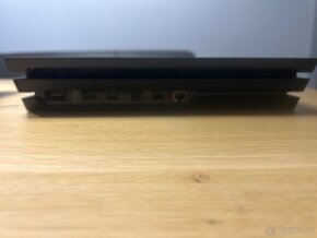 PRODÁM PlayStation 4 PRO HD řada CUH-7000 - 2