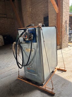 Nádrž 1000l - 2
