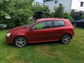 VW golf 1.4 benzín najeto pouze 147000km - 2
