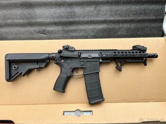 Delta Armory M4 AR15 M-LOK SHORT Bravo ETU Černá - 2