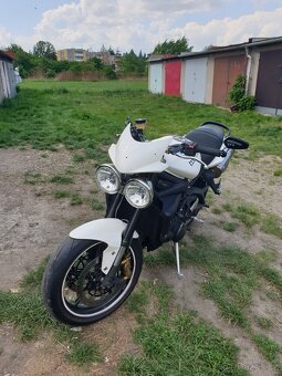 Triumph Street Triple R - 2