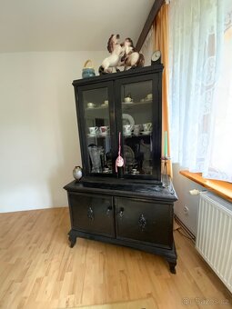 Starozitny nábytek - 2
