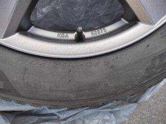 Prodám zimní komplety Alu kol 205/60R16 96H Hankook - 2