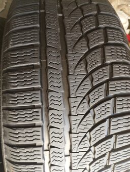Nokian WR A4 215/50 R18 92V - 2