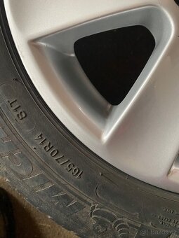 pneu 165/70 R14 - 2