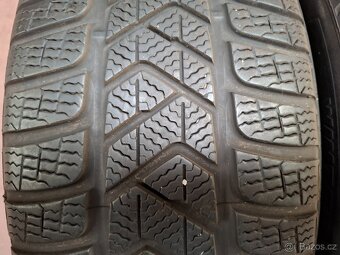 235/55/17 Pirelli Zimní 6 mm - 2