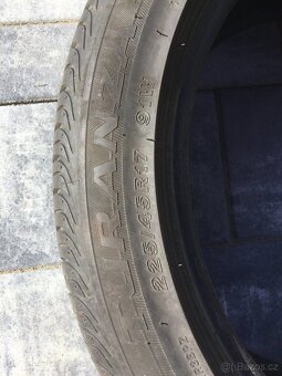 Letní pneu 225/45 R 17 - 2