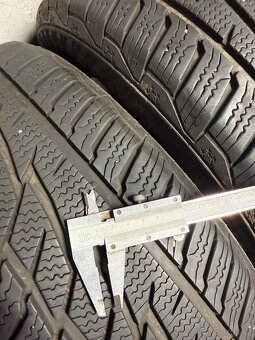 Pneu 195/65r15 - 2