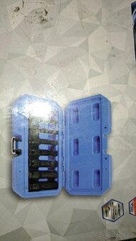 Sada uderovych zastrcnych hlavic - 2