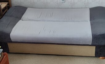 Rozkládací pohovka - 2