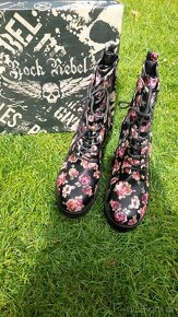 Prodám dám.boty - 2