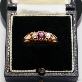 Zlatý prsten s diamanty a ametystem - 2