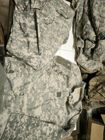 Prodám US army uniformy čepice trika opasky boty - 2