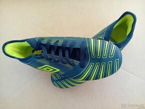 Juniorské kopačky Umbro,  vel 37, top stav - 2