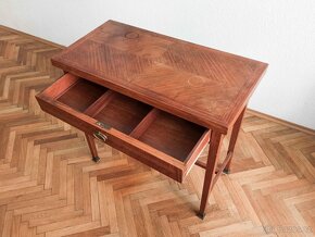 Starožitný rozkládací stolek - 2