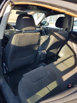 Volkswagen Passat taxi pro Uber Bolt - 2