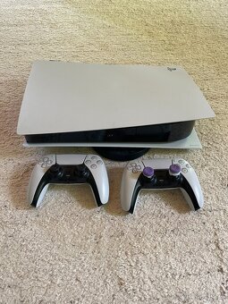 PS5 Digital 700 GB + 2x ovladač - 2