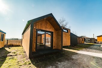 MOBILNÍ DŮM V ROZMĚRU 7x3,5 + 1m Terasa - Tiny House - 2