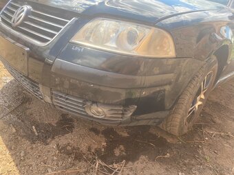 VW Passat,1.8 B 5.5 turbo,110 KW,175000 najeto,barva LO41 - 2