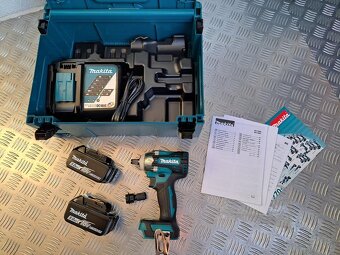 Nový utahovák Makita DTW300RTJ SET - 2