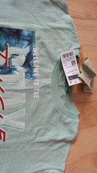 Světle zelené tričko Benetton, vel. L (140) - nové - 2