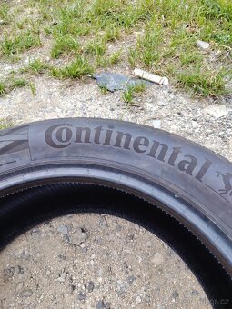 Prodám 2ks letních pneu Continental 235/55 R19 - 2