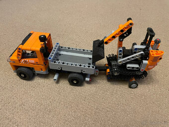 LEGO Technic 42060 Silničáři - 2