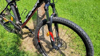 Horské kolo Superior xc809. Kola jsou 29, velikost rámu L. - 2