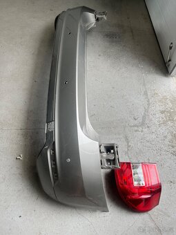 Yeti Prave přední dveře,zadni naraznik.svetlo zadni - 2