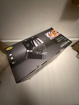 KUCHYNSKÝ ROBOT (NOVÝ NEROZBALENÝ) - 2