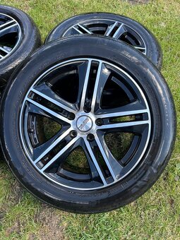 Kola na Ford grand C- max - 2