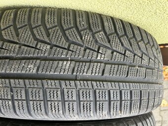 Hankook Winter iCept Evo 2 SUV 225/60/18 104H - 2