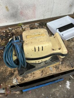 Vibrační bruska Elektra - 2