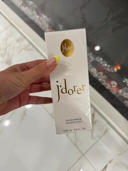 J’dorer – luxusní parfém inspirovaný Dior J’adore ✨ - 2