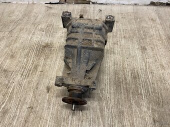 HYUNDAI SANTE FE I 2.4 107KW 4x4 00-06 - ZADNÍ DIFERENCIÁL - 2