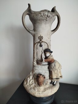 Staré dekorativní vázy - 2