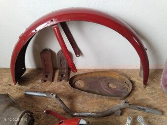 Jawa Villiers, speciál, robot - díly - 2