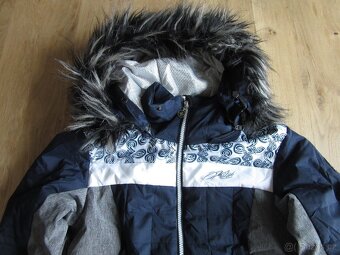 PRODÁM SKORO NOVOU DÁMSKOU LYŽAŘSKOU BUNDU VEL.34 ZN.KILPI - 2