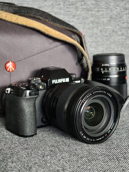 Fujifilm X-S10 (tělo) - 2
