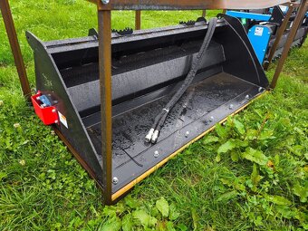 Hydra lopata s frézou na smykáč - 2